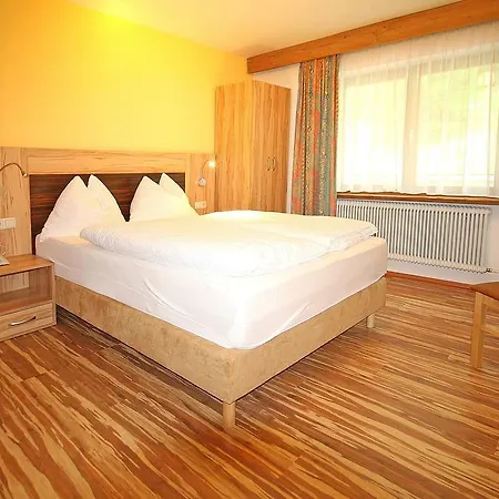 酒店 Dreilanderblick 3*